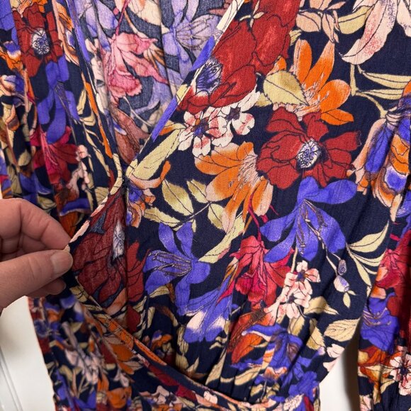 BAND OF GYPSIES COLORFUL FLORAL GAUZY SURPLICE SHORT ROMPER WIGH BALLOON SLEEVES - Picture 8 of 11